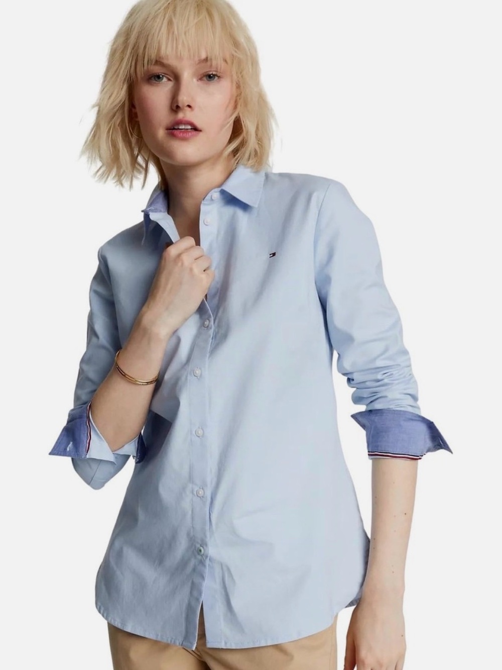 Tommy Hilfiger Women’s Light Blue Classic Fit Button-Up Shirt